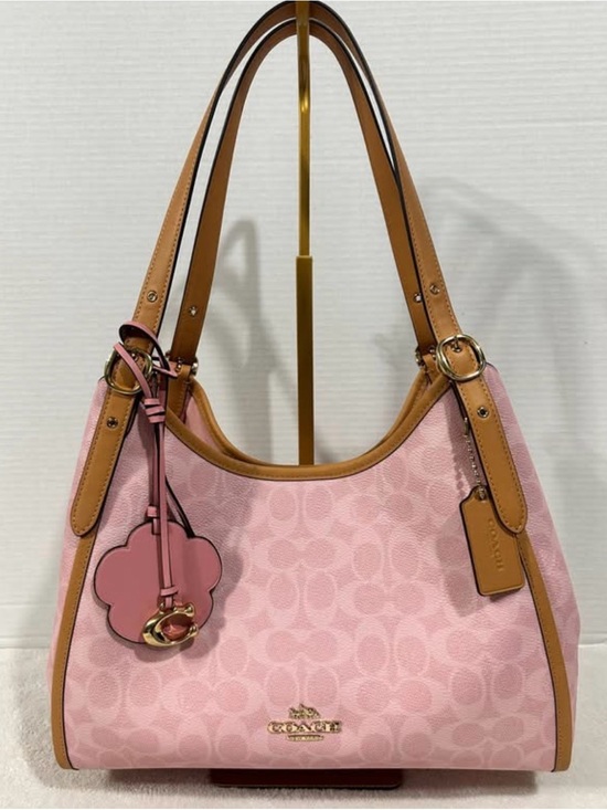 Coach Handbags - Coach powder pink Erin